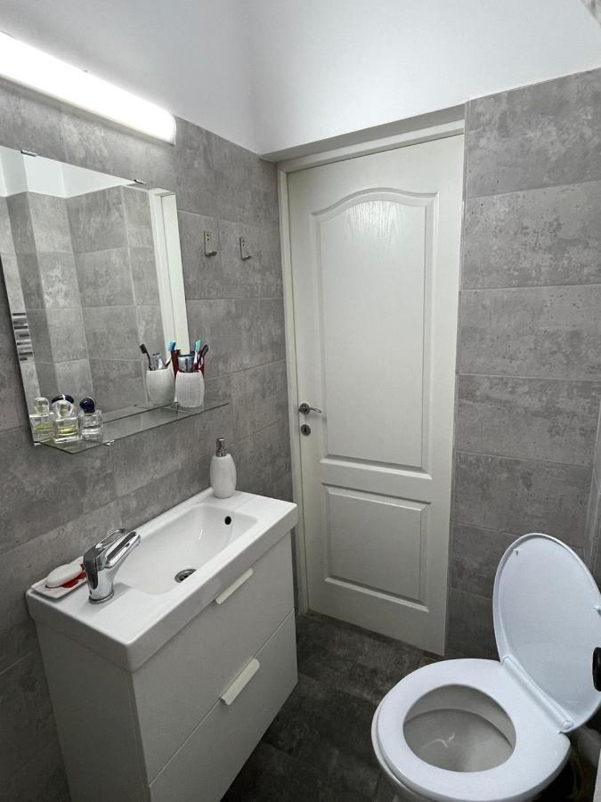 Centru Charming New Apartament Piata Universitate Apartamento Bucareste Exterior foto