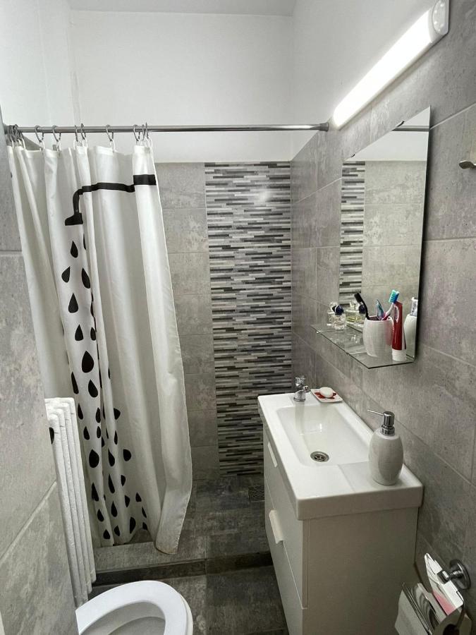 Centru Charming New Apartament Piata Universitate Apartamento Bucareste Exterior foto